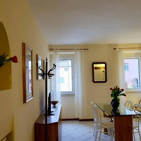 Apartment Campo De' Fiori View