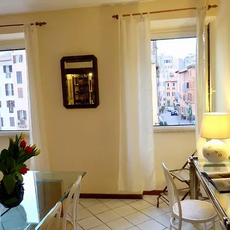 Campo De' Fiori View Apartment Rome